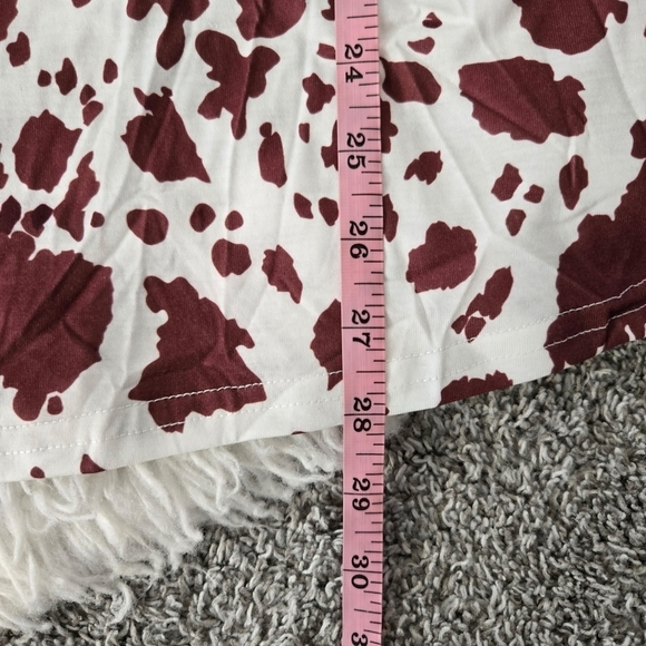 Southern Stitch "Cattle & Chaos" cow print top. Size XL. New. - Picture 5 of 8